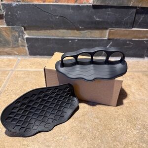 Silicone Gym Grips Workout Palms Weightlifting 2-Pack New FAST SHIPPING
